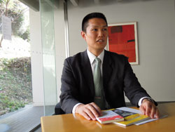 写真：佐藤輝氏