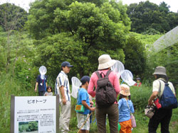 写真：親子ワークショップの様子