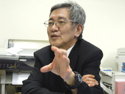 写真：菊井氏