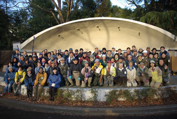 写真１２　作業を終えたボランティアたち