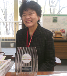 写真：お話を伺った、センター長の御所窪和子さん