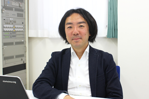 NPO法人放課後NPOアフタースクールの代表を務める平岩国泰さん。