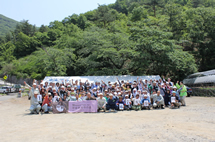 各地の植樹イベント（左から、岩手県宮古市、山梨県甲府市、千葉県山武市）