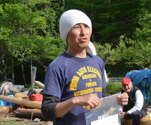 みんなの森財団・事務局長の堀内拓馬さん。趣旨に賛同して森の寄付を申し入れてくれた例もあるが、現在は一般財団法人として登記しているため贈与税が発生し、負担が大きくなってしまう。今年中に準備を整えて、2～3年後をめどに公益財団法人としての活動を始動したいと意気込む。