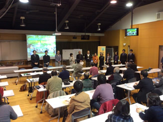 2015年3月23日（月）に開催した第6回『小金井・国分寺・小平　環境教育実践フォーラム（通称「三市フォーラム」）』は、テーマを「学校におけるビオトープ」として、地域と連携した学校ビオトープ活動について、北区の小学校関係者に事例報告をお願いした。