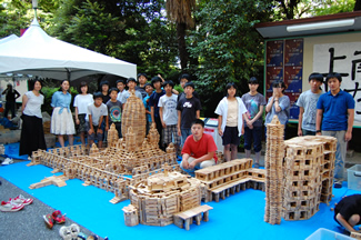 上智大学アジア人材育成研究センターとのコラボで作った、アンコールワットと聖イグナリオ教会。